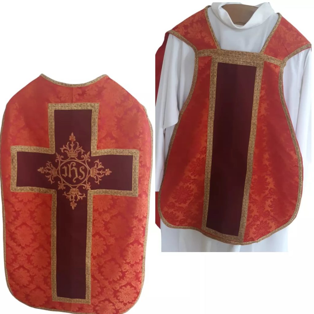 chasuble rouge romaine traditionnelle