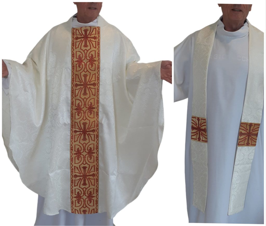 Chasuble gothique blanche